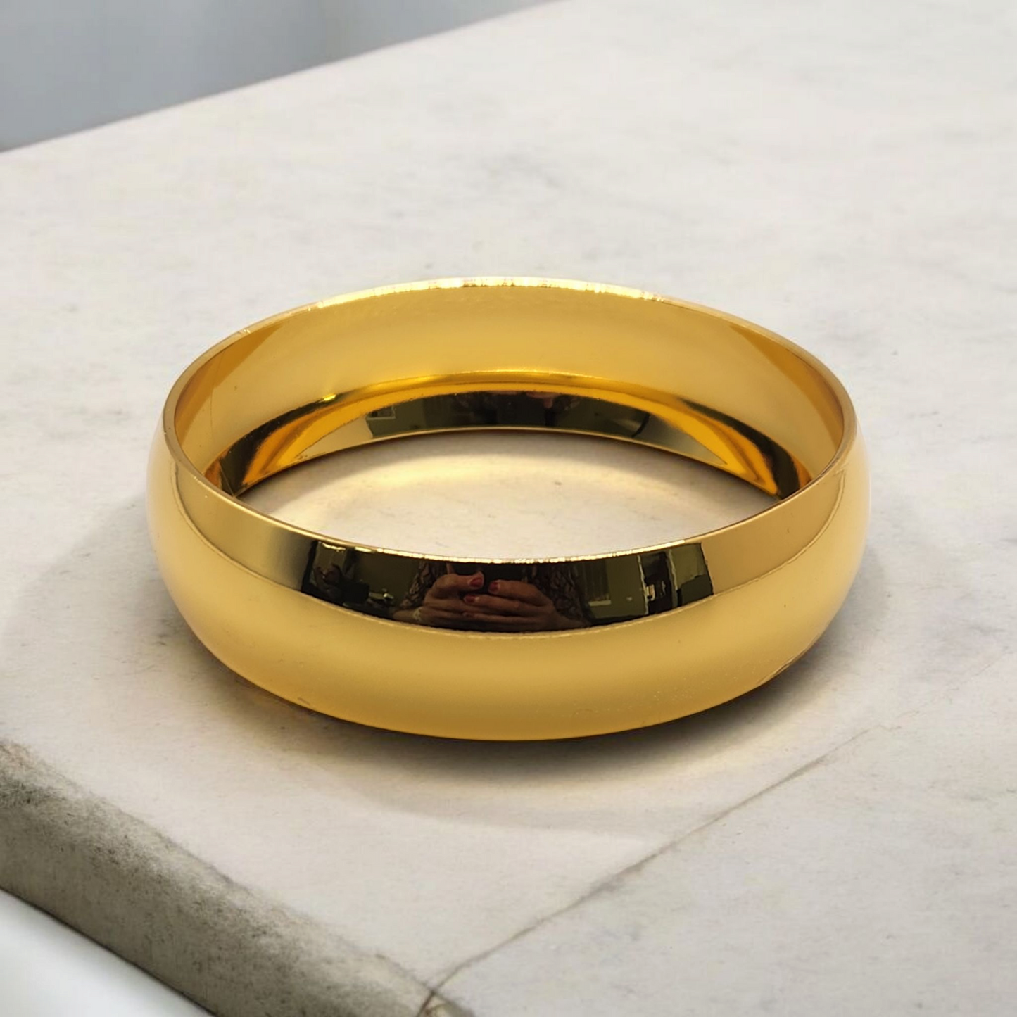 18k gold-plated bangle