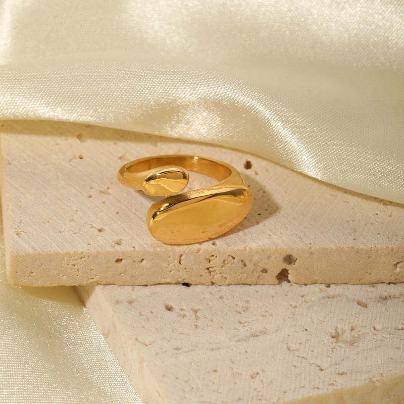 Round geometric 18k gold plated ring