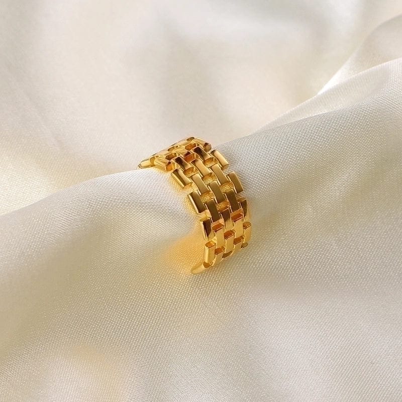 Fashion versatile 18k gold plated ring