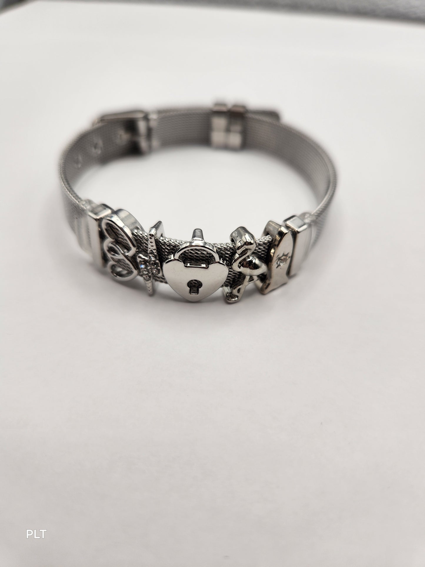 Heart shape stainless steel bracelet