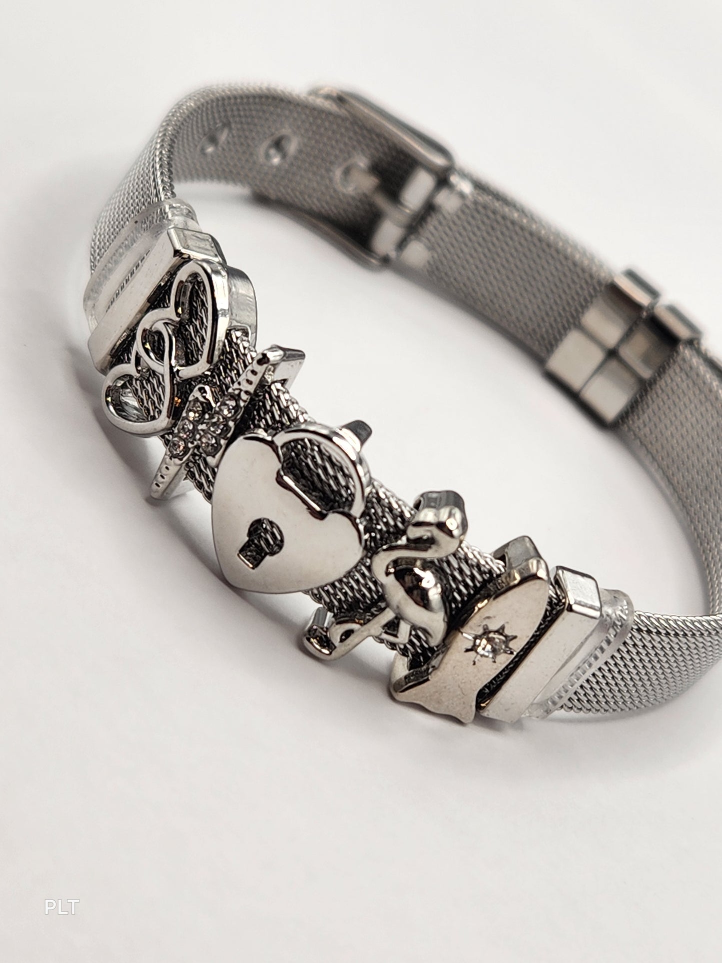 Heart shape stainless steel bracelet