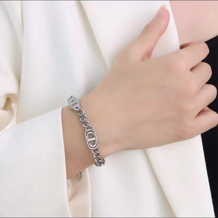 Woman geometric titanium steel 18k gold plated bracelet