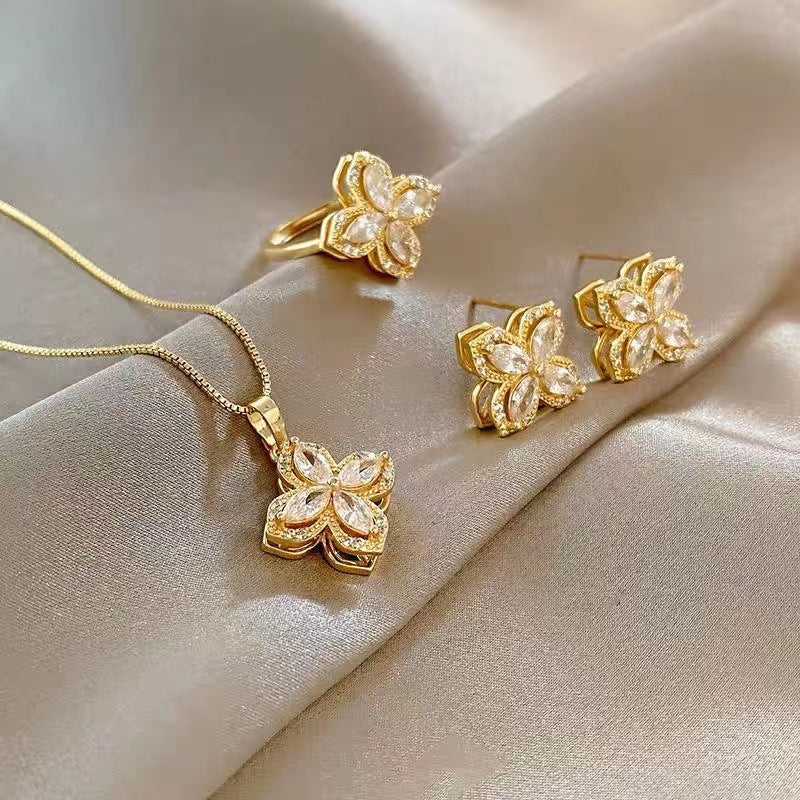 Flower titanium steel 18k gold plated Clover set