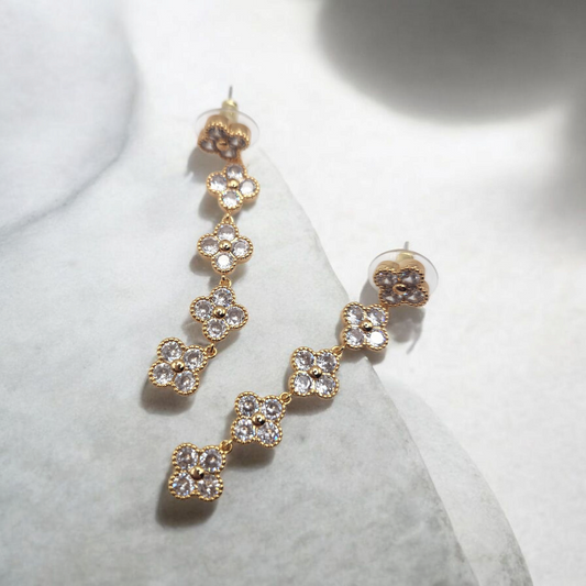 Clover drop earrings 18k gold plated